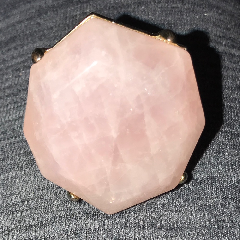 Rose quartz fashion ring